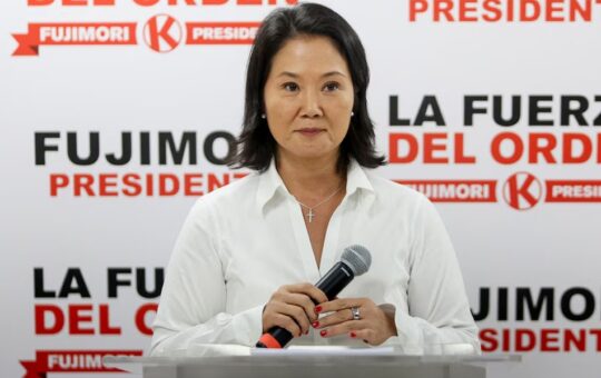 KEIKO FUJIMORI REDUCE EL ANTIVOTO Y LA CAMPAÑA YA NO SE PARECE A LA DEL 2021, SOSTIENE ANALISTA ROMÁN CENDOYA – RCR Peru