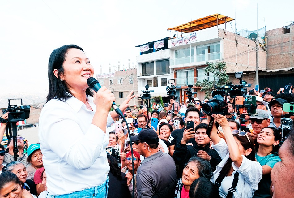 KEIKO FUJIMORI SEÑALA QUE SU EQUIPO TÉCNICO DESTACA POR LA EXPERIENCIA Y LA FUERZA DE GENTE NUEVA – RCR Peru