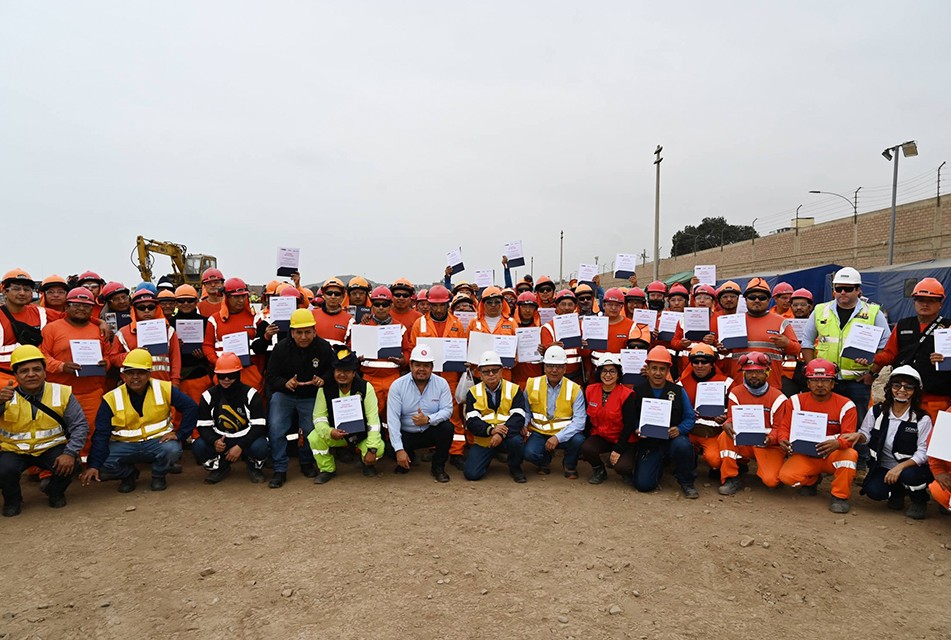 IMPULSAN CERTIFICACIÓN DE COMPETENCIAS PARA OBREROS DE CONSTRUCCIÓN CIVIL – RCR Peru