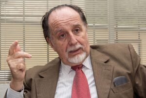 MARTÍN BELAUNDE DENUNCIA SUPUESTA USURPACIÓN DE FUNCIONES EN EL COLEGIO DE ABOGADOS DE LIMA – RCR Peru
