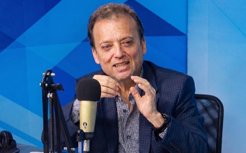 CANDIDATO ROBERTO SÁNCHEZ SE MANTIENE VINCULADO A ANTAURO HUMALA POR COMPROMISOS OCULTOS – RCR Peru