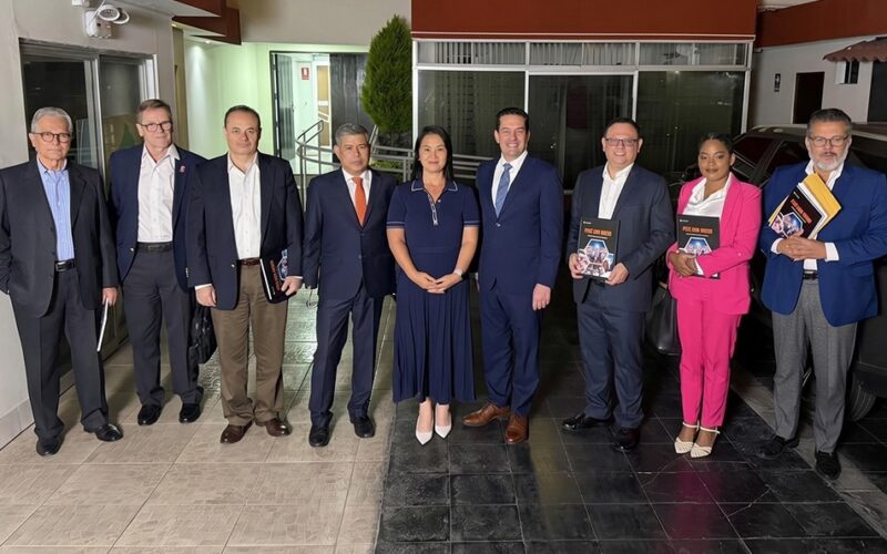 «BUSCAMOS DESARROLLO CON ORDEN» – RCR Peru