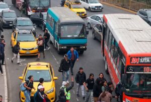TRANSPORTISTAS ACATARÁN PARO NACIONAL INDEFINIDO A PARTIR DEL 2 DE JUNIO SI GOBIERNO NO EXPIDE DECRETO DE URGENCIA PARA SUBSIDIAR ALTO COSTO DEL DIÉSEL – RCR Peru