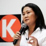 “KEIKO FUJIMORI GENERÓ LA CRISIS POLÍTICA QUE ARRASTRA EL PERÚ DESDE 2016 Y DEBE ASUMIR SU CULPA”, AFIRMA POLITÓLOGO CARLOS FERNÁNDEZ – RCR Peru
