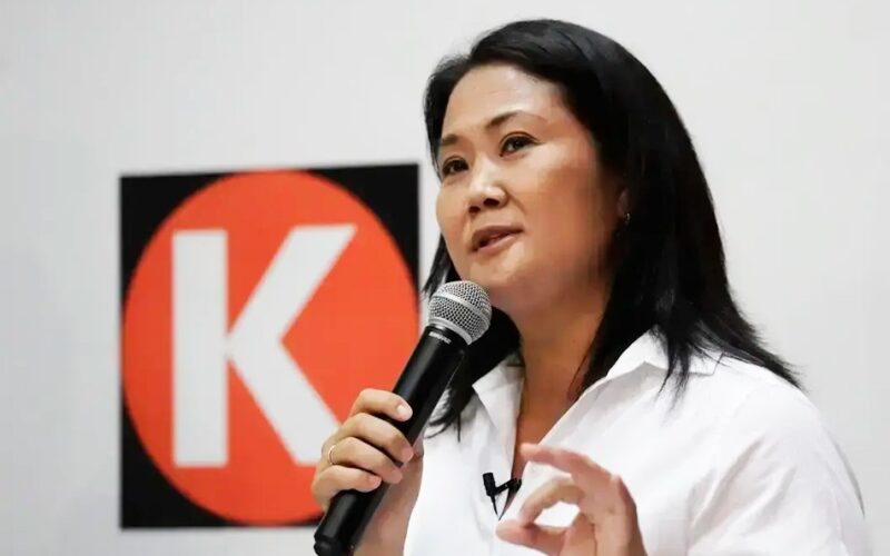 “KEIKO FUJIMORI GENERÓ LA CRISIS POLÍTICA QUE ARRASTRA EL PERÚ DESDE 2016 Y DEBE ASUMIR SU CULPA”, AFIRMA POLITÓLOGO CARLOS FERNÁNDEZ – RCR Peru