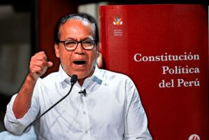 ROBERTO SÁNCHEZ QUIERE HUNDIR EN EL ABISMO AL PERÚ AL PLANTEAR CAMBIO DE CONSTITUCIÓN – RCR Peru