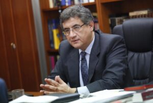 “SÁNCHEZ MIENTE DE MODO DESCARADO Y KEIKO FUJIMORI COMETIÓ UNA TORPEZA AL LLEVAR A JEAN FERRARI”, AFIRMA EXMINISTRO JUAN SHEPUT – RCR Peru