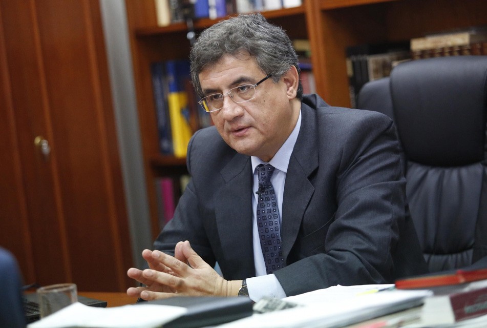 “SÁNCHEZ MIENTE DE MODO DESCARADO Y KEIKO FUJIMORI COMETIÓ UNA TORPEZA AL LLEVAR A JEAN FERRARI”, AFIRMA EXMINISTRO JUAN SHEPUT – RCR Peru