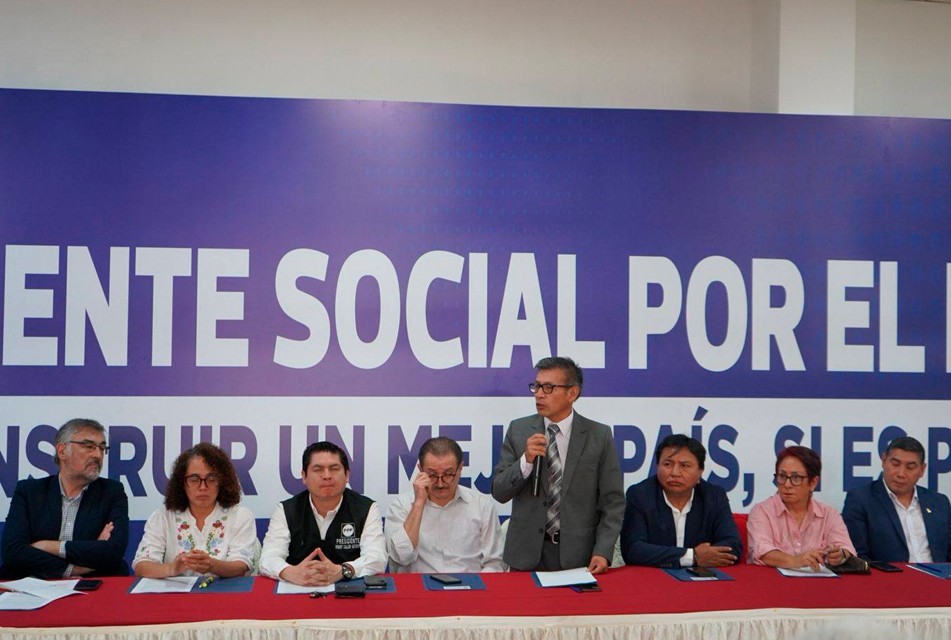 EXCANDIDATOS, DIRIGENTES POLÍTICOS Y SINDICALES SUSCRIBEN ACUERDO DEMOCRÁTICO POR EL PERÚ – RCR Peru