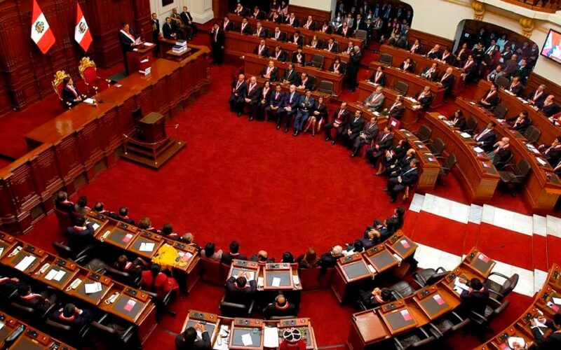 UN EJECUTIVO SIN RUMBO GENERA ALTOS COSTOS AL PAÍS – RCR Peru