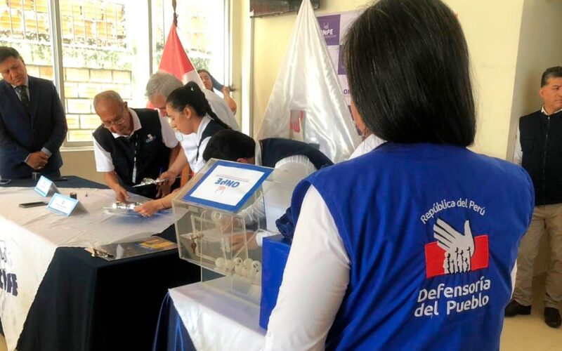 DEFENSORÍA SUPERVISA A ORGANISMOS ELECTORALES EN LIMA NORTE PARA LA SEGUNDA VUELTA – RCR Peru