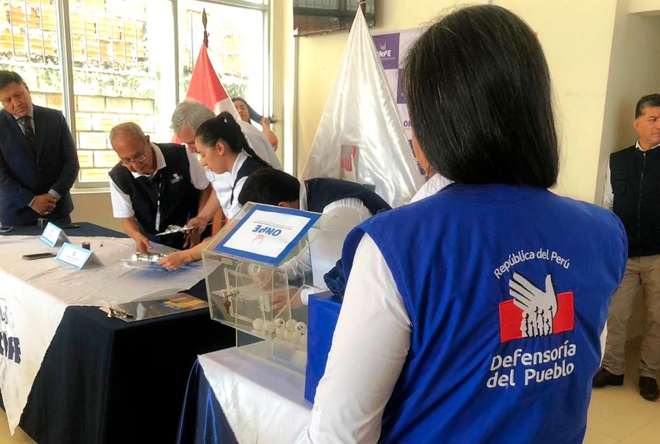 DEFENSORÍA SUPERVISA A ORGANISMOS ELECTORALES EN LIMA NORTE PARA LA SEGUNDA VUELTA – RCR Peru