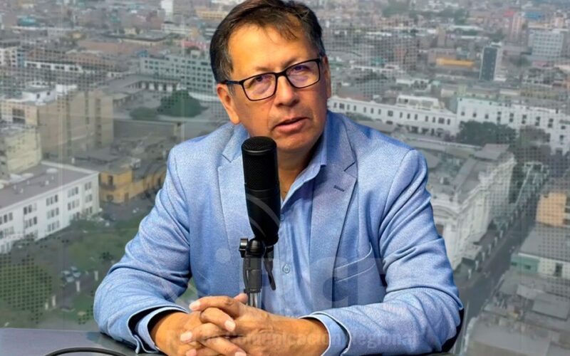 AVANCE DE SÁNCHEZ EN EL SUR ES POR AUSENCIA DE ACCIÓN POLÍTICA DE LA DERECHA, AFIRMA ANALISTA FAUSTO SALINAS – RCR Peru