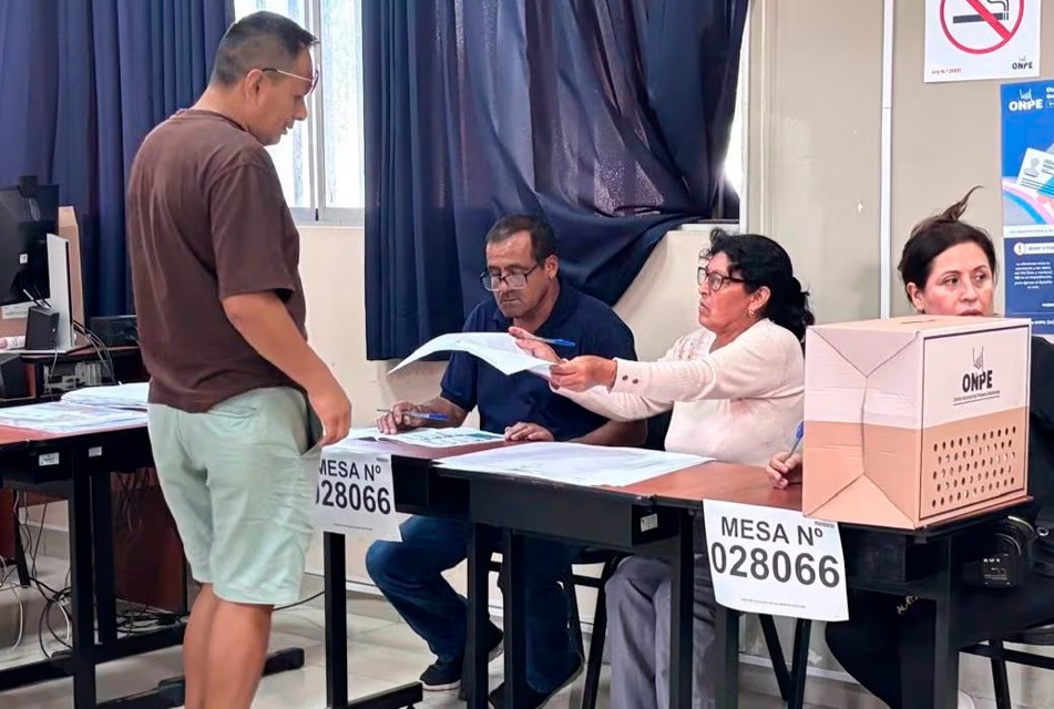 NULIDAD DE 1.751 ACTAS COSTARÍA MÁS DE S/ 2 MILLONES A JUNTOS POR EL PERÚ, SEGÚN EXPERTO ELECTORAL CHRISTIAN ZACARÍAS – RCR Peru