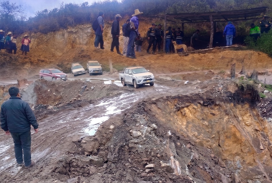 PRÓRROGA DEL ESTADO DE EMERGENCIA CONTRA LA MINERÍA ILEGAL «NO SERVIRÁ DE NADA» SIN UN PLAN CLARO – RCR Peru