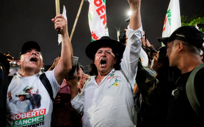 SANTILLANA ADVIERTE LLAMADOS A LA VIOLENCIA DE SECTORES DE IZQUIERDA TRAS DERROTA ELECTORAL EN MESA. – RCR Peru