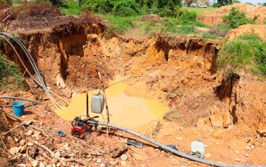 EMPRESAS PRIVADAS COLABORAN CON INTERDICCIONES Y PLAN PILOTO PARA ERRADICAR MINERÍA ILEGAL – RCR Peru