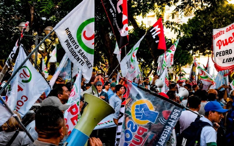 MARCHA DE JUNTOS POR EL PERÚ NO TIENE PERMISO Y SE DEBE CAPTURAR A LOS “VIOLENTISTAS”, ADVIERTE EXDIRECTOR DE LA PNP, EDUARDO PÉREZ ROCHA – RCR Peru
