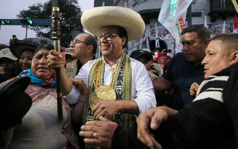 JUNTOS POR EL PERÚ QUIERE “BOLIVIANIZAR” EL PAÍS CREANDO CAOS Y DESORDEN EN LAS CALLES DE LIMA – RCR Peru