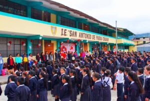 I.E. SAN ANTONIO DE PADUA DE CHUGUR CELEBRA ANIVERSARIO RUMBO A LA MODERNIDAD – RCR Peru