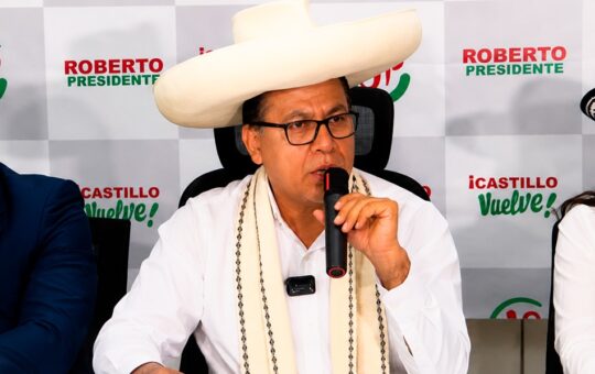 ROBERTO SÁNCHEZ YA DEBIÓ RECONOCER A KEIKO FUJIMORI COMO VIRTUAL PRESIDENTA, SOSTIENE EXCANCILLER RODRÍGUEZ MACKAY – RCR Peru