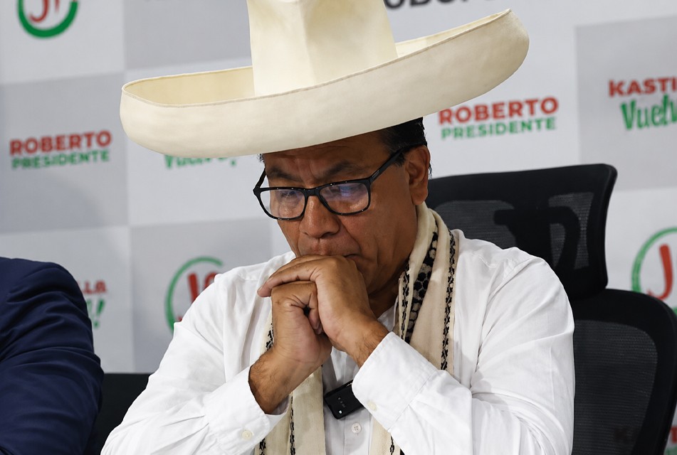 ROBERTO SÁNCHEZ RECHAZA SU DERROTA “CON UNA PATALETA DE NIÑO” Y KEIKO DEBE IMPULSAR UNA DERECHA ALTERNATIVA, SEÑALA ANALISTA CARLOS TIMANÁ – RCR Peru