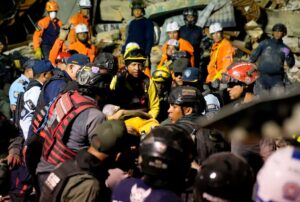 VENEZOLANOS EN EE.UU. IMPULSAN NUEVA ESTRATEGIA DE AYUDA PARA ABASTECER A RESCATISTAS Y BOMBEROS EN TIEMPO RÉCORD – RCR Peru