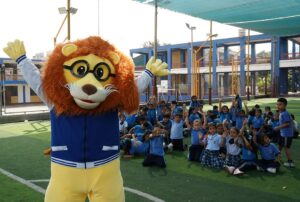 28.820 ESTUDIANTES BENEFICIADOS CON BIBLIOTECA MÓVIL LEO A BORDO – RCR Peru