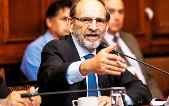 YEHUDE SIMON PLANTEA QUE KEIKO FUJIMORI REABRA RELACIONES CON MÉXICO E INDULTE A PEDRO CASTILLO COMO GESTOS DE RECONCILIACIÓN – RCR Peru