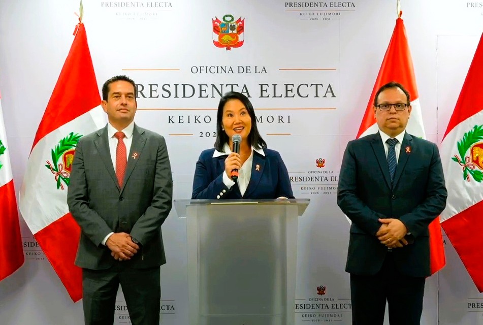 GOBIERNO DE KEIKO FUJIMORI DEBE CONTAR CON MINISTROS QUE SEAN TÉCNICOS Y A LA VEZ POLÍTICOS – RCR Peru