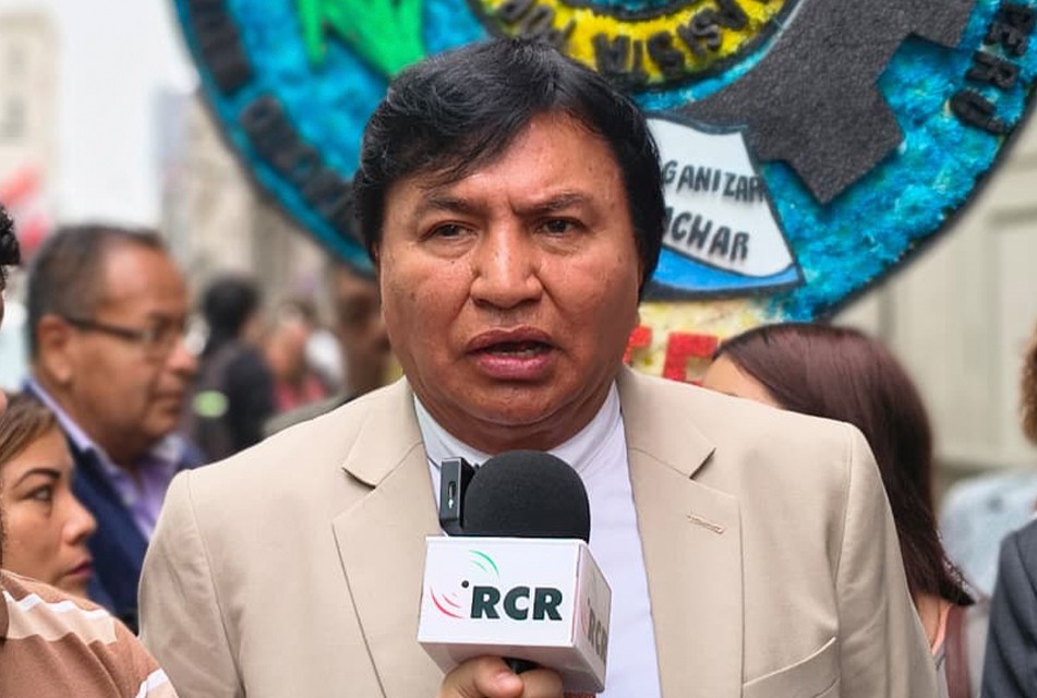 SUTEP ANUNCIA MOVILIZACIÓN EN EL DÍA DEL MAESTRO PARA EXIGIR CUMPLIMIENTO DE LEY DE PENSIONES Y MAYOR PRESUPUESTO PARA EDUCACIÓN – RCR Peru