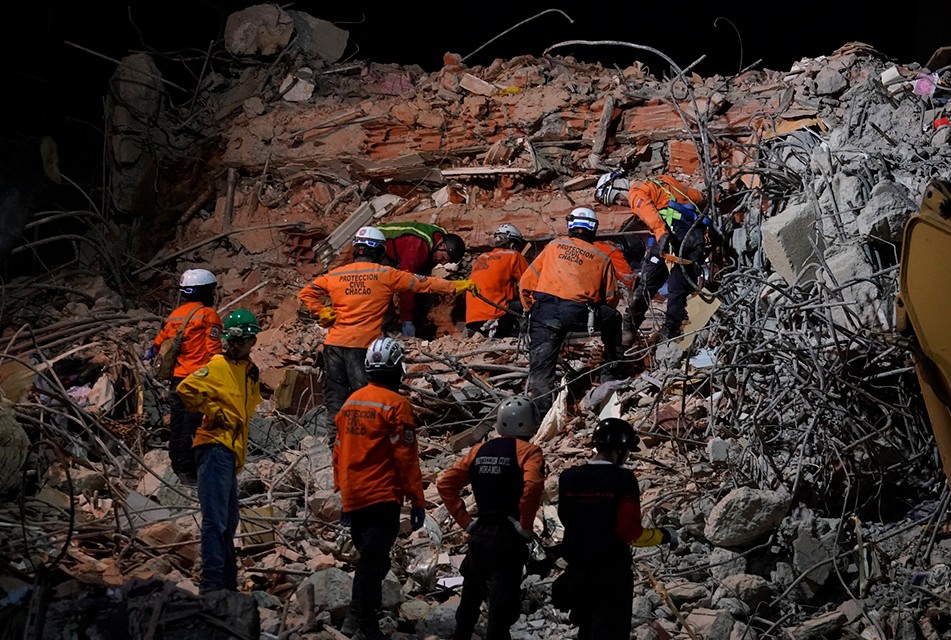 SE AGOTAN ESPERANZAS DE ENCONTRAR MÁS SOBREVIVIENTES BAJO LOS ESCOMBROS, ADVIERTE ANALISTA DESDE CARACAS – RCR Peru