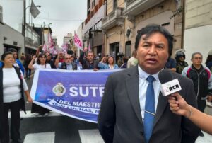 EXIGEN 6 % DEL PBI Y DENUNCIAN INCUMPLIMIENTOS DEL ESTADO – RCR Peru