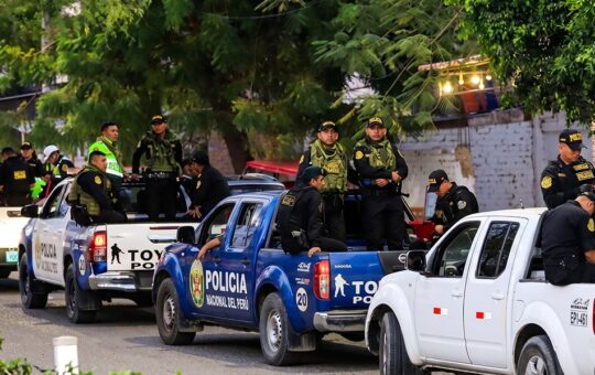 LA PNP DEBE FORTALECER LA INTELIGENCIA PARA FRENAR EL AVANCE DEL CRIMEN ORGANIZADO EN PIURA, SOSTIENE EXJEFE POLICIAL MÁXIMO VARGAS – RCR Peru
